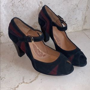 Vintage Style Size 7 Heels